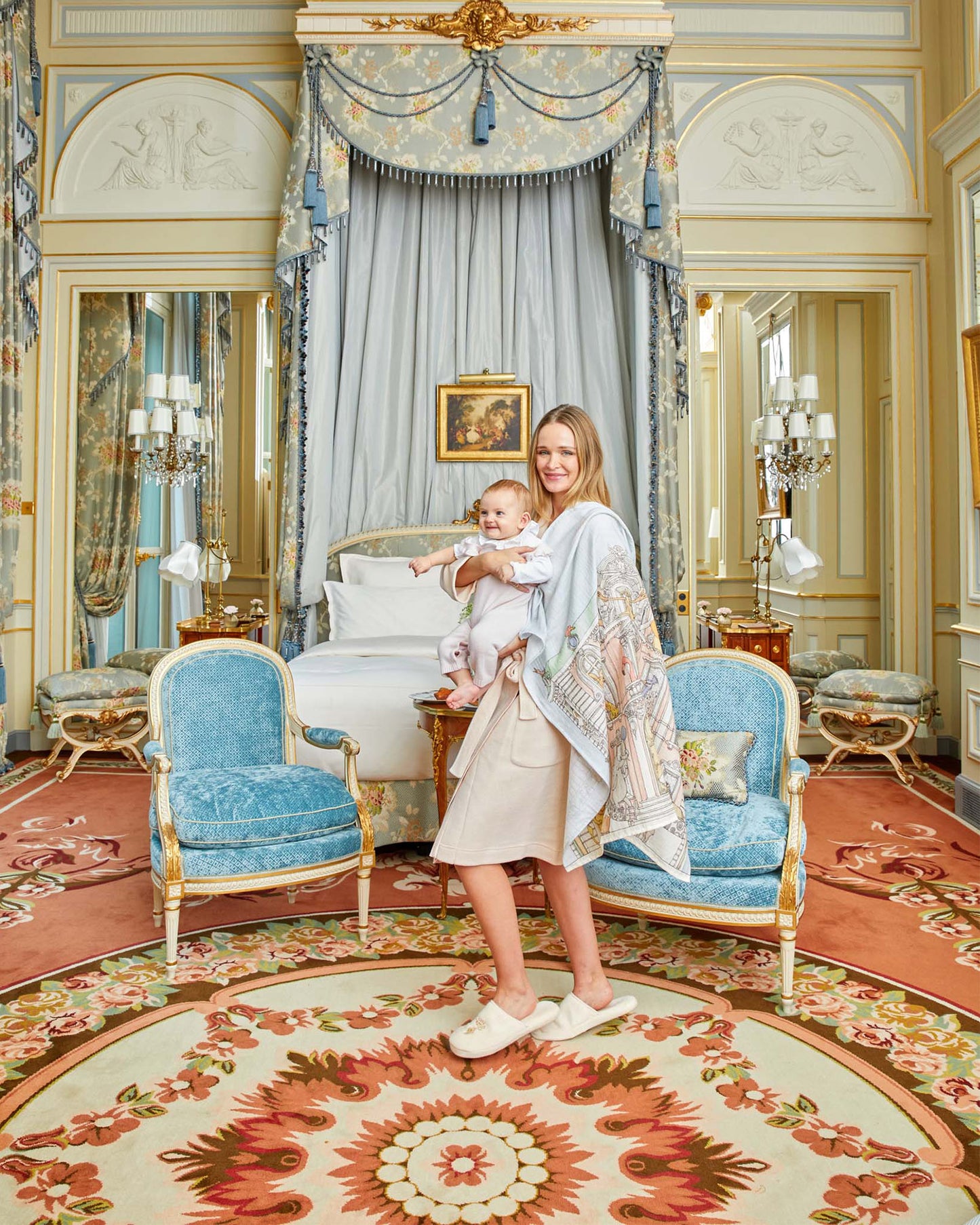 Atelier Choux Paris: Carré - Monceau Mansion Swaddle