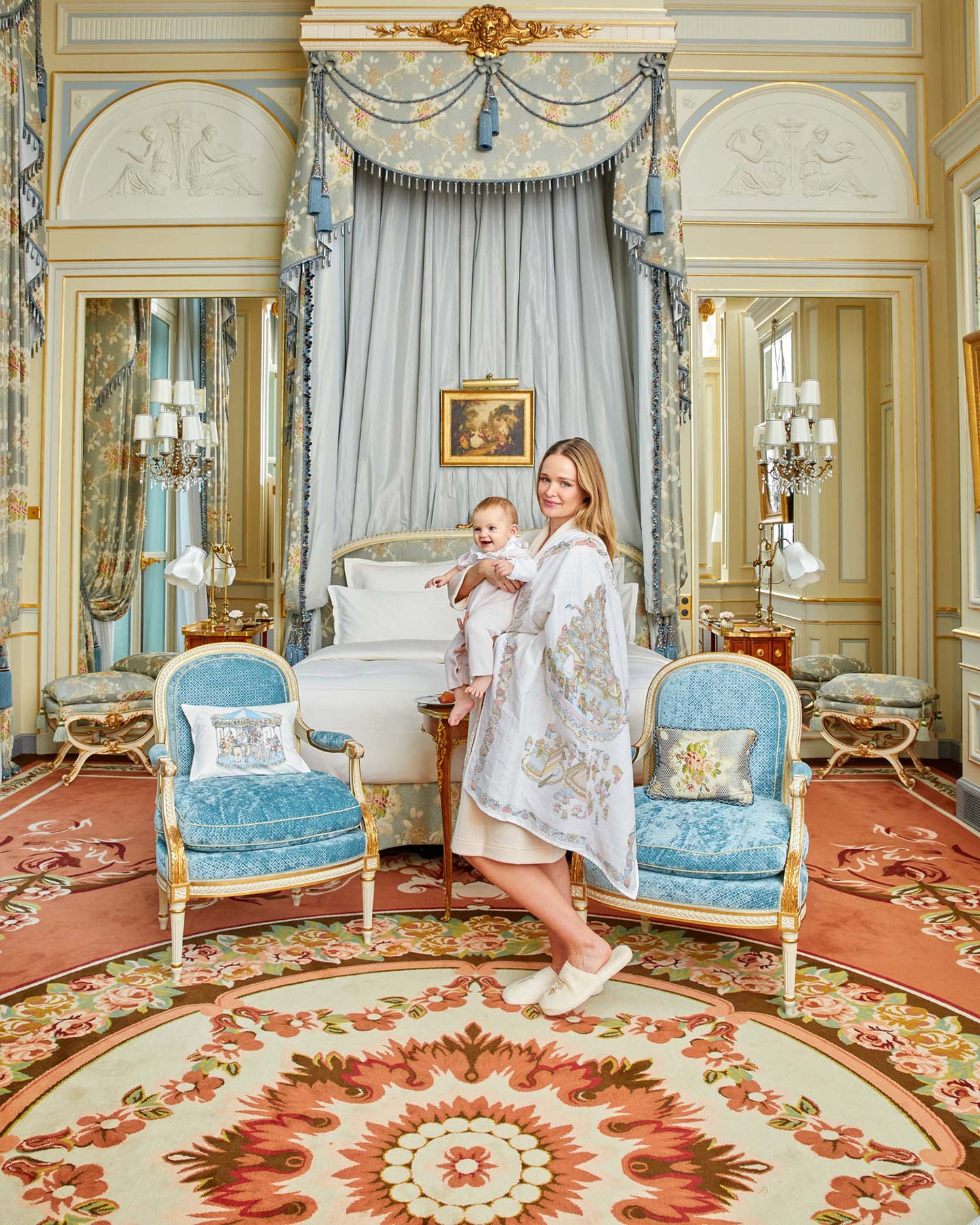 Atelier Choux Paris: Carré - Le Gateau Swaddle