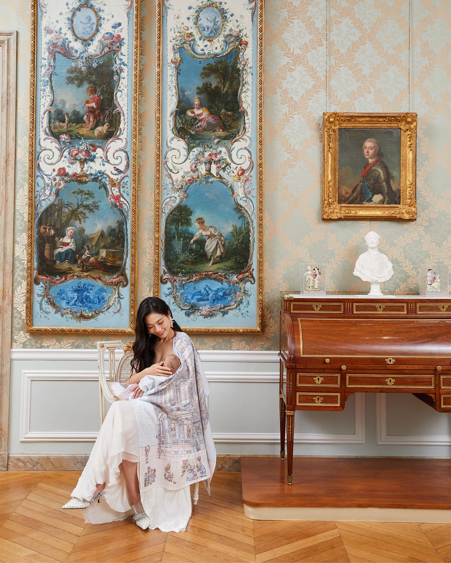 Atelier Choux Paris: Carré - Chateau Choux Swaddle