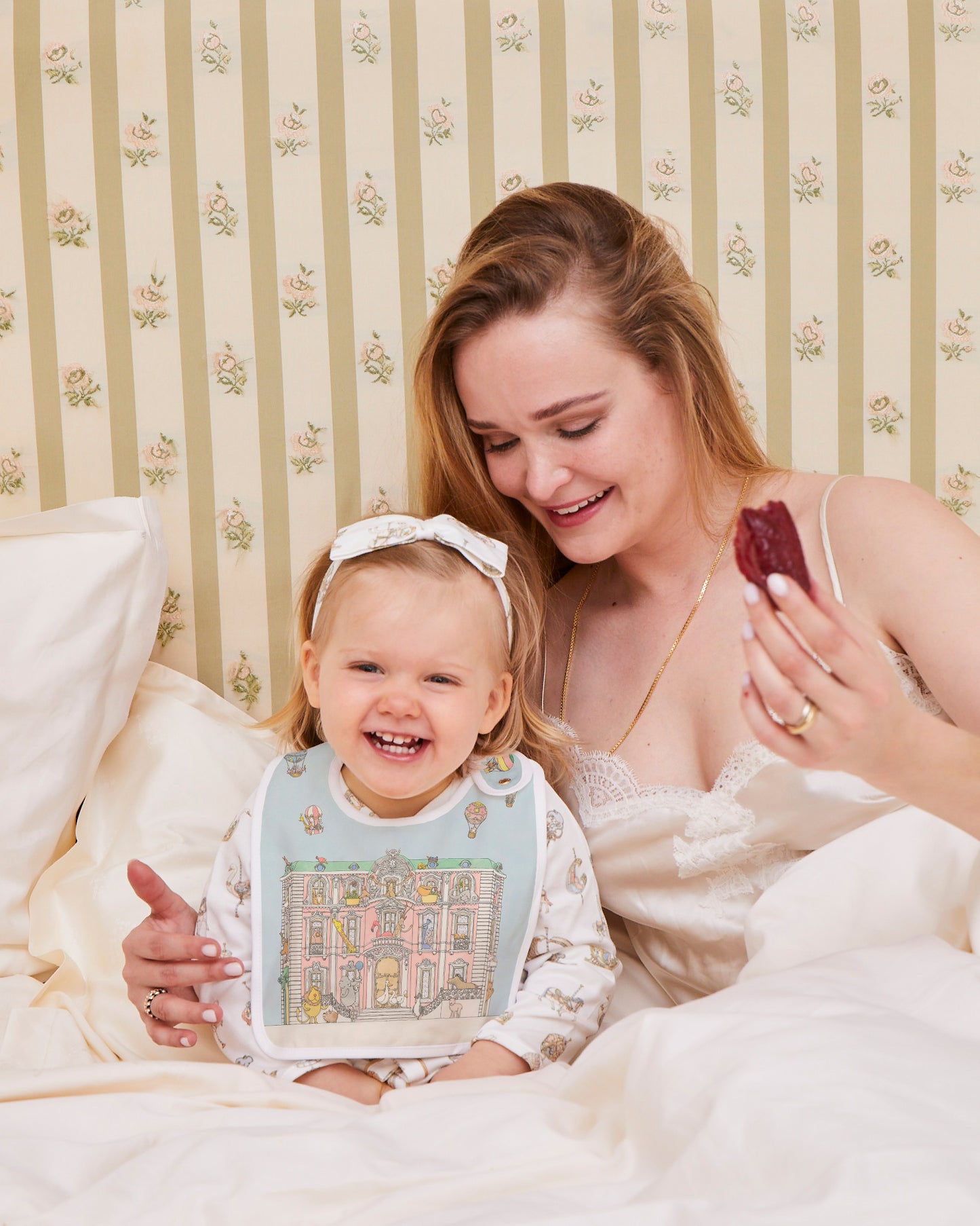 Atelier Choux Paris: Satin bib - Carousel Pink