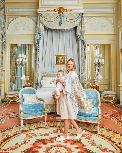 Atelier Choux Paris: Carré - Monceau Mansion Swaddle